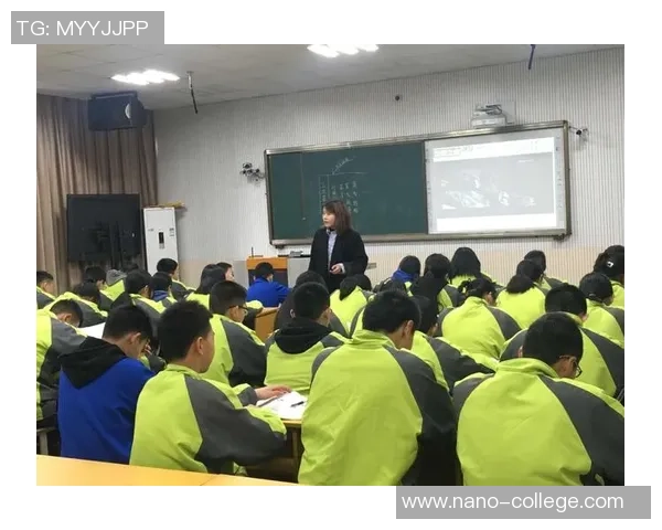 《提升球技与战术素养全方位解析青少年足球训练与技术提升方法》 《提升球技与战术素养全方位解析青少年足球训练与技术提升方法》